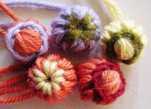 Two-Colour Flower Loom Buds